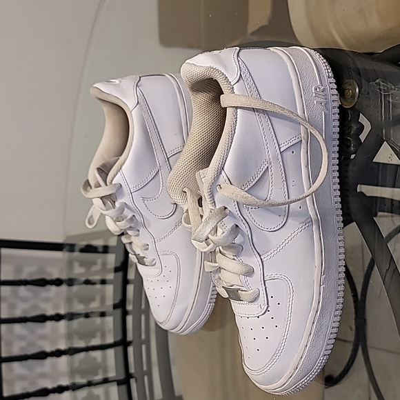 2 pair Air Force 1 20$ each - Picture 4 of 6